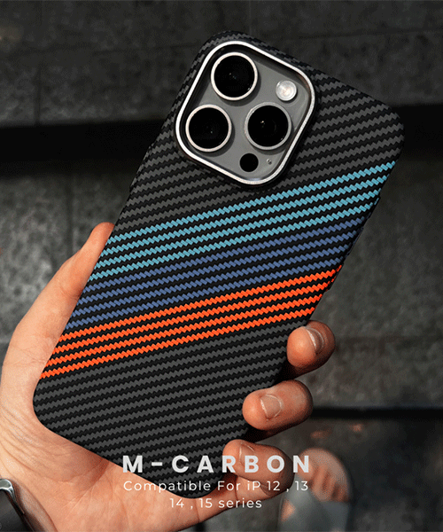 THE M-CARBON BLACK CASE iPhone